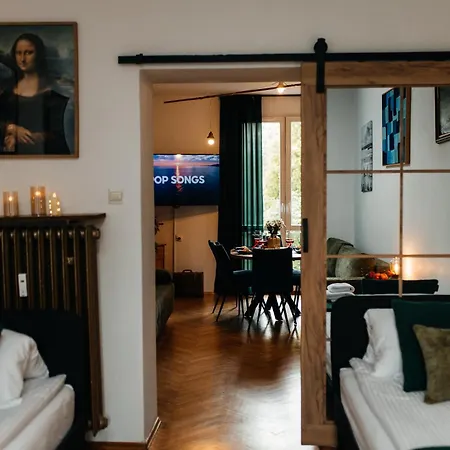 Maya's Flats 67 - Bridge Appartement *